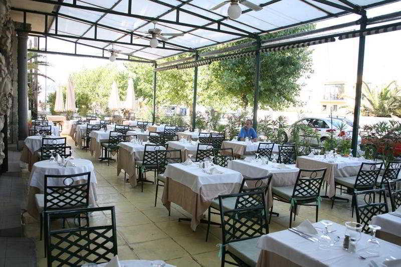 Mayor Mon Repos Palace - Adults Only Korfu Dış mekan fotoğraf